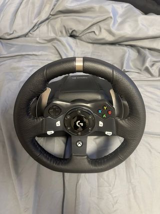 Volante Logitech G920 con Pedales