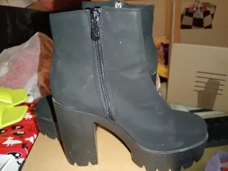 Botas negras con plataforma