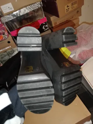 Botas negras con plataforma