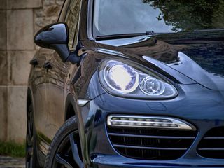 PORSCHE CAYENNE 3.0 V6 245CV DE REESTRENO !!!
