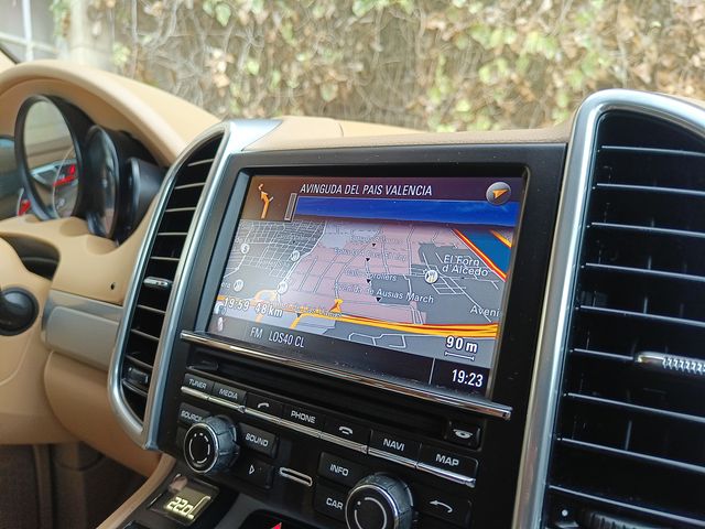 PORSCHE CAYENNE 3.0 V6 245CV DE REESTRENO !!!