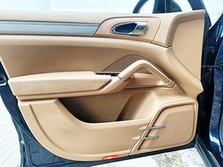 PORSCHE CAYENNE 3.0 V6 245CV DE REESTRENO !!!