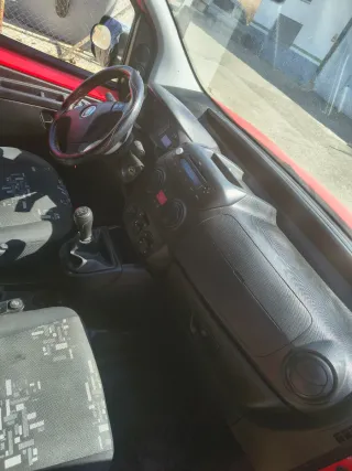 Se vende furgoneta 2014