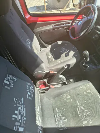 Se vende furgoneta 2014