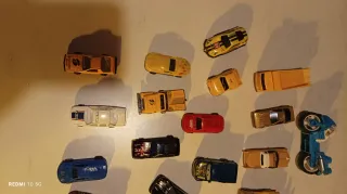 Conjunto 19 carros metal Incluindo 1 moto