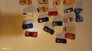 Conjunto 19 carros metal Incluindo 1 moto