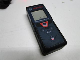 MEDIDOR LASER CON FUNDA (176708)