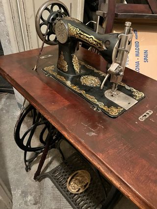 Máquina de coser Singer Wertheim antigua