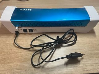 Plastificadora Leitz iLAM Home Azul/Blanca