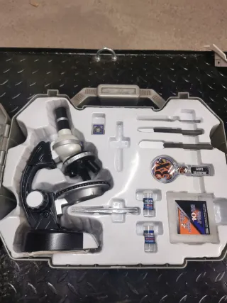 Microscopio Microscience con Accesorios