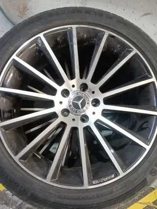 Llantas 19 pulgadasMercedes Clase V (4 unidades)