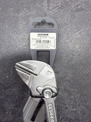 Pinza pico de loro Gedore 183-10 JC