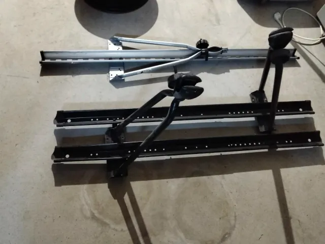 Porta bicis  para baca coche ,las tres 45 euros