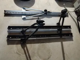 Porta bicis  para baca coche ,las tres 45 euros