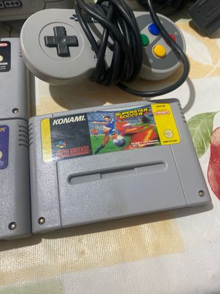 Lote Super Nintendo con juegos y mandos