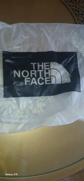 Chaqueta The North Face Negra 700