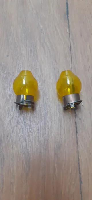 Capuchones H4 Amarillas (2 unidades)