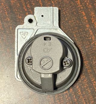 Tapa depósito original yamaha r1/r6 (defecto)