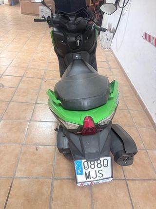 Moto Storm 125cc Verde 4000km matriculada 8/2023