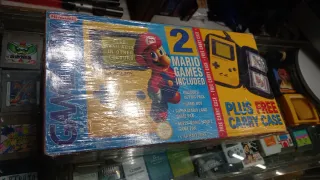 Nintendo Game Boy 2 juegos y funda carry case plus