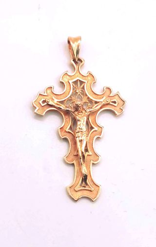 COLGANTE CRUZ CON CRISTO ORO 18K