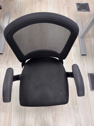 Silla de oficina ergonómica negra