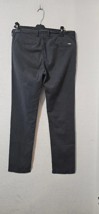 Pantalón Chino Hugo Boss Gris