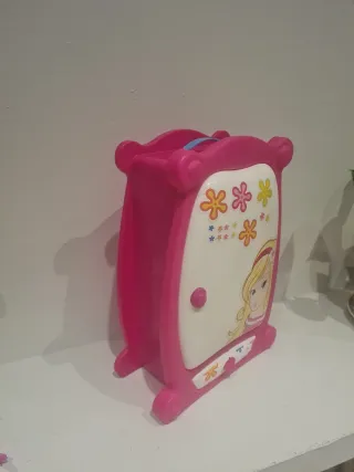 Armario Nancy Rosa Flores Muñeca