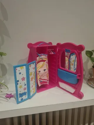 Armario Nancy Rosa Flores Muñeca