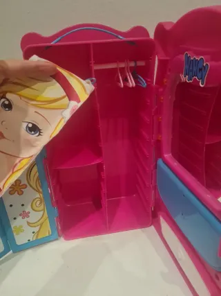 Armario Nancy Rosa Flores Muñeca