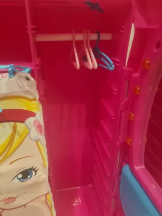 Armario Nancy Rosa Flores Muñeca