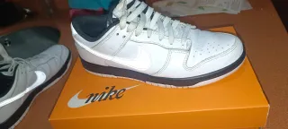 Nike personalizadas negras/blancas Talla 40