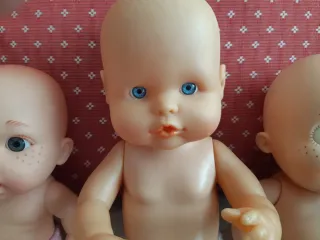 Lote 3 muñecos bebés