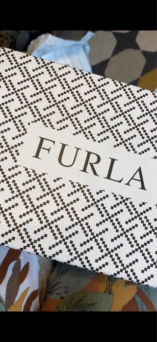 Bolso Furla Piel Negro Pequeño Cadena Dorada