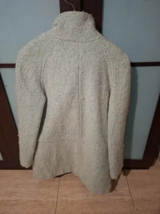 Abrigo Pull&Bear verde talla S