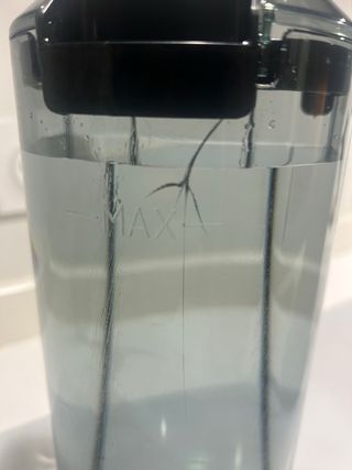 Cafetera Espresso DeLonghi Roja