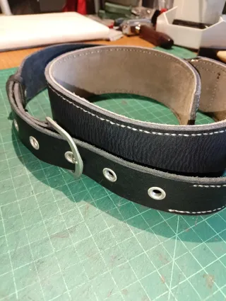 Correa de cuero para guitarra/bajo