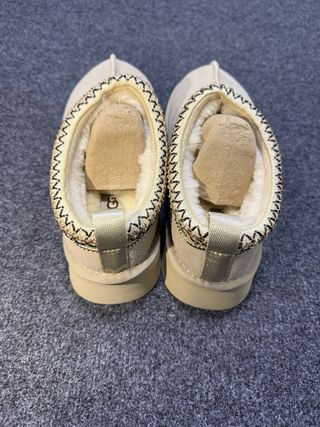 UGG Beige Pantuflas Lana