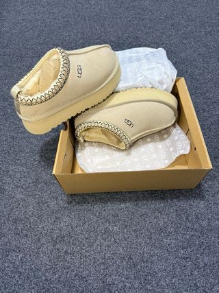 UGG Beige Pantuflas Lana
