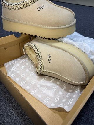 UGG Beige Pantuflas Lana