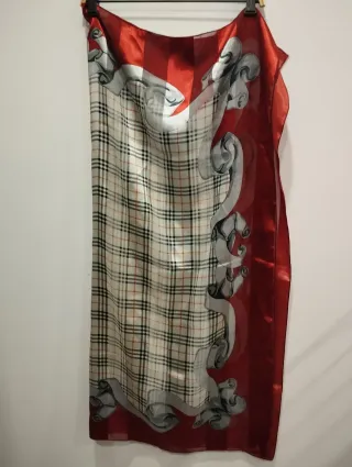 Pañuelo de cuadros tipo Burberry Clásico