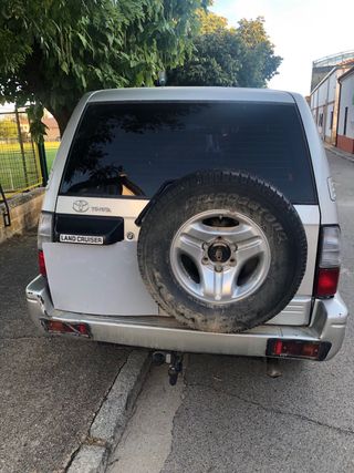 Toyota Land Cruiser 2001