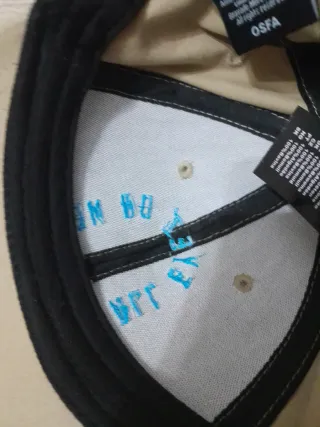 Gorra All Eyez On Me 2Pac Beige