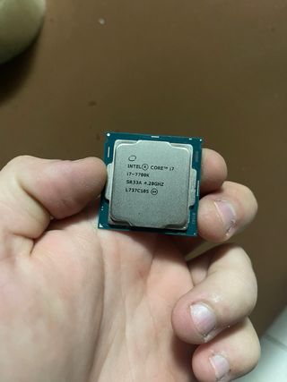 Intel Core i7-7700K CPU - 4.2GHz