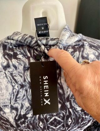 Vestido estampado cuello alto manga kimono