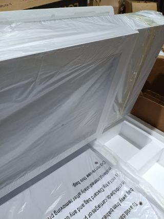 SONGMICS Espejo Joyero con 6 LEDs, Armario de Joyas Giro de 360°, Organizador de Joyería Giratorio, sin Marco, Espejo Completo, 3 Estantes, Superficie Blanco, Regalos Navidad, Forro Greige JJC007W02