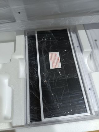 SONGMICS Espejo Joyero con 6 LEDs, Armario de Joyas Giro de 360°, Organizador de Joyería Giratorio, sin Marco, Espejo Completo, 3 Estantes, Superficie Blanco, Regalos Navidad, Forro Greige JJC007W02