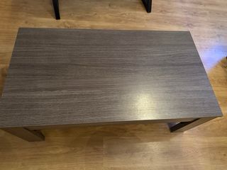 Mesa de centro elevable con rozones