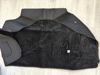 Chaleco calefactable negro con cremallera