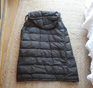 Chaleco acolchado Zara mujer verde militar